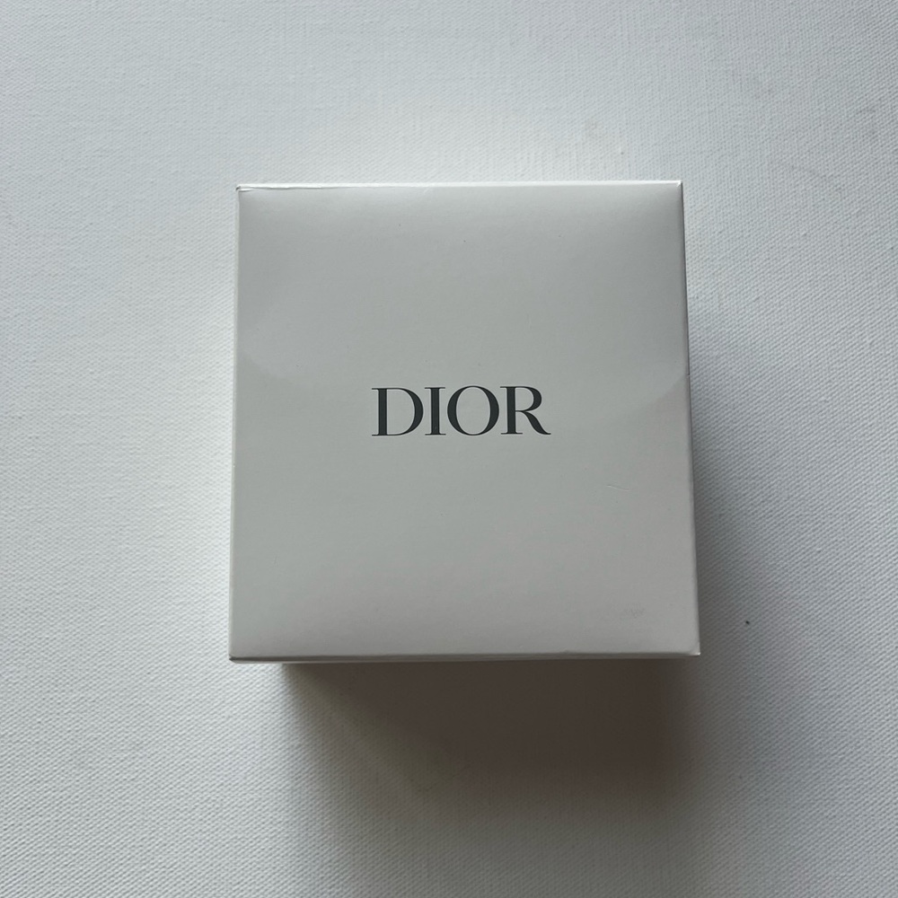 Dior Beauty Gold Cosmetic Pouch Toiletry Case - Picture 2 of 13